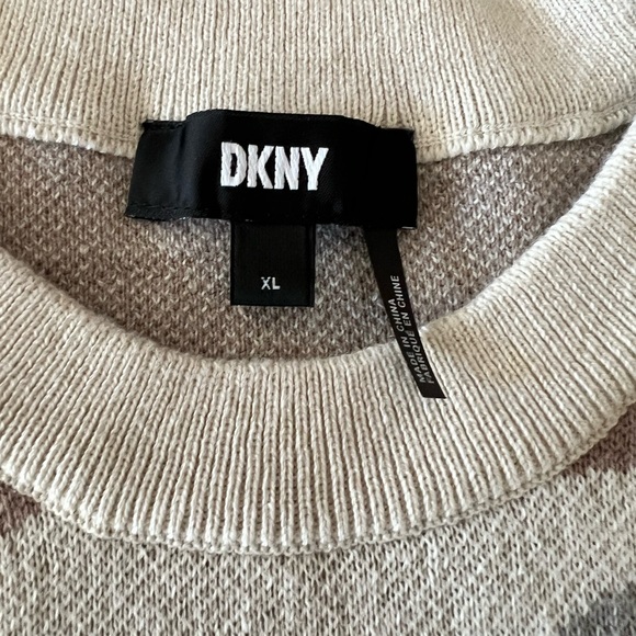 Tan camo print DKNY sweater XL - Picture 2 of 5